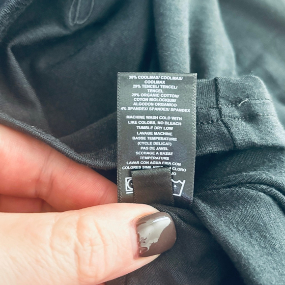 EUC Womens Kuhl Verona Ruched Vneck Crossover Dress in Black | Size M - Picture 7 of 8